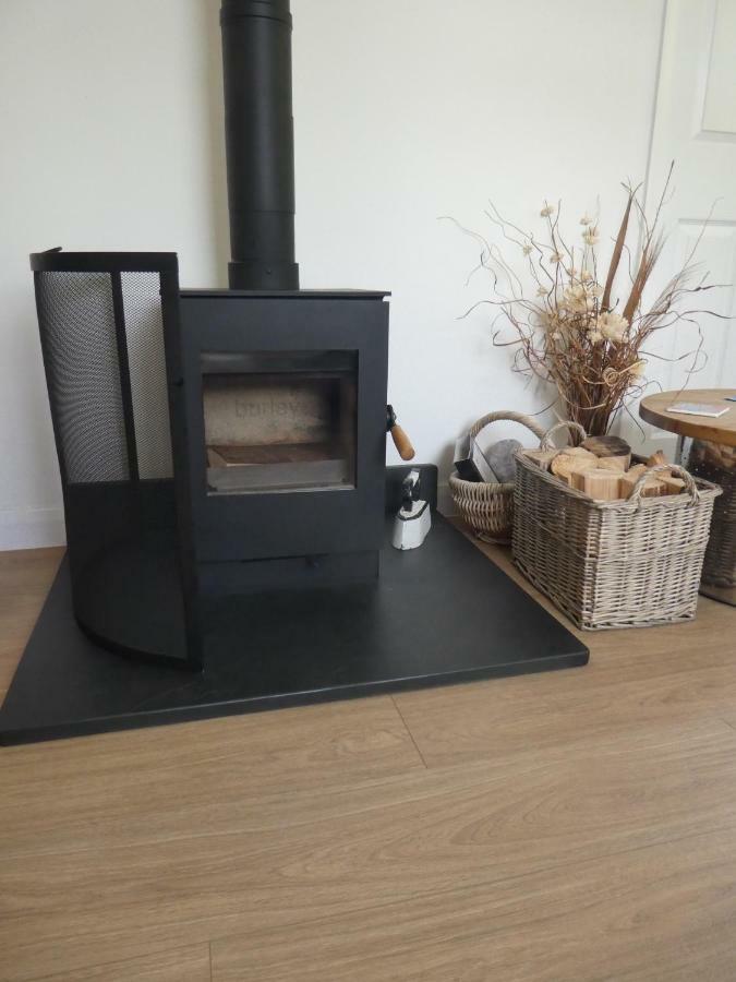 Boots Cottage Bude Bagian luar foto